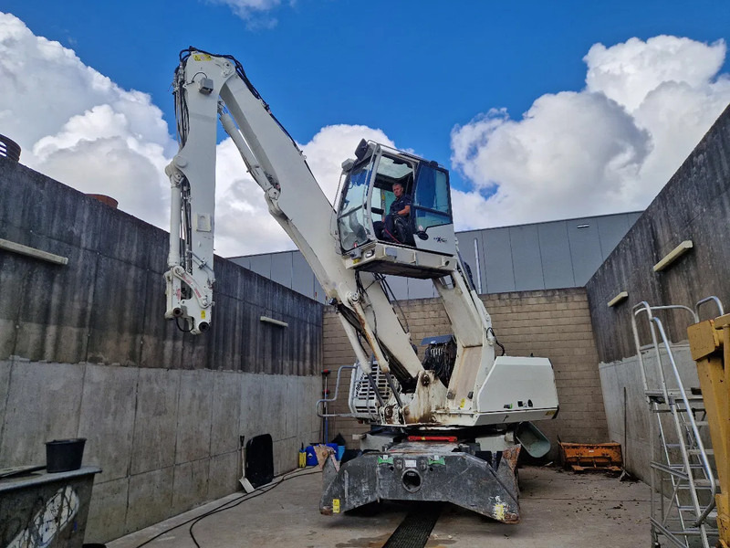 Sennebogen 821 overslagkraan - Máy cạp rác/ Công nghiệp: hình 1 Sennebogen 821 overslagkraan - Máy cạp rác/ Công nghiệp: hình 1