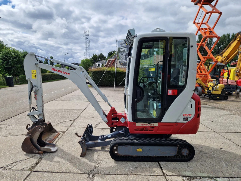 Máy xúc mini Takeuchi TB216 met 2089 uur: hình 17