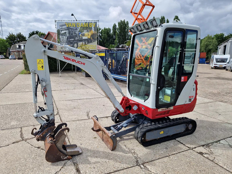 Takeuchi TB216 met 2089 uur - Máy xúc mini: hình 1 Takeuchi TB216 met 2089 uur - Máy xúc mini: hình 1