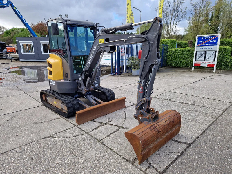 Volvo ECR25D met 2562 uur - Máy xúc mini: hình 2 Volvo ECR25D met 2562 uur - Máy xúc mini: hình 2