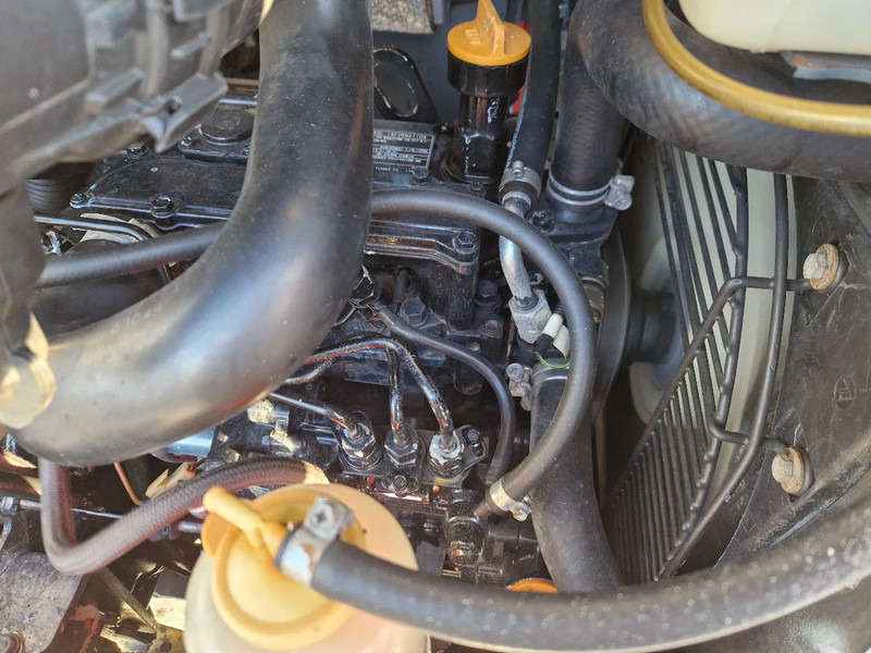 Máy xúc mini WACKER NEUSON 2404RD kan op een (berg)helling draaien: hình 10