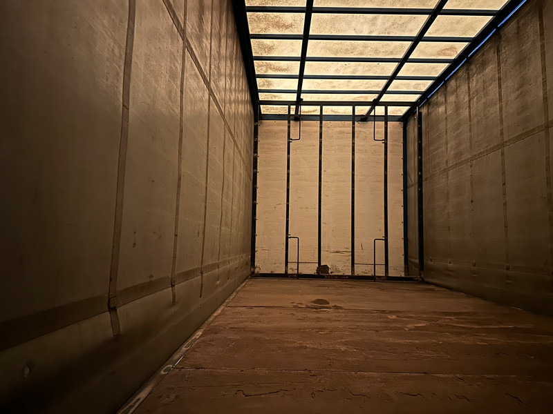 DAF LF45.150 - Xe tải thùng mui bạt: hình 5 DAF LF45.150 - Xe tải thùng mui bạt: hình 5