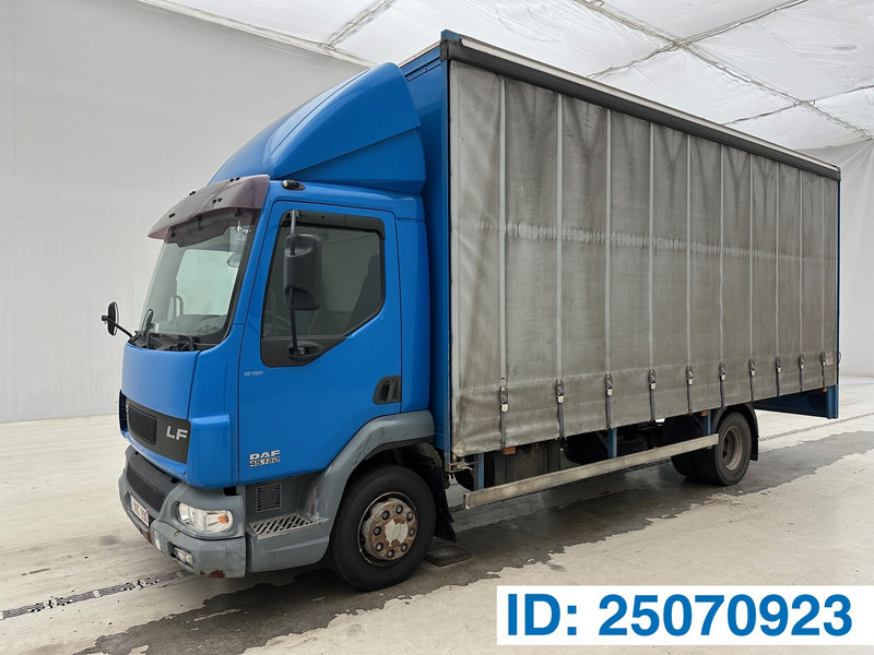 DAF LF45.150 - Xe tải thùng mui bạt: hình 1 DAF LF45.150 - Xe tải thùng mui bạt: hình 1