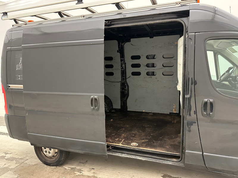 Fiat Ducato 2.3 130 - Xe van chở hàng: hình 5 Fiat Ducato 2.3 130 - Xe van chở hàng: hình 5