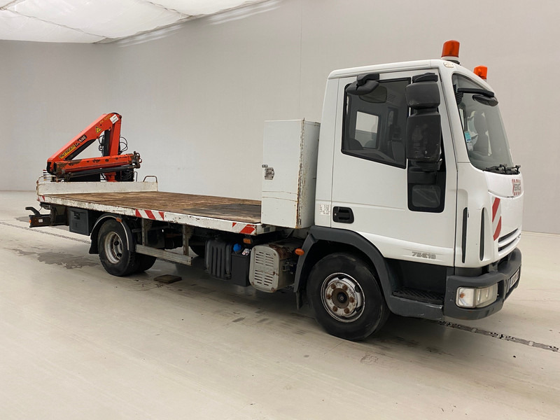 Iveco 75E18 - Xe tải thùng lửng/ Phẳng, Xe cẩu tự hành: hình 3 Iveco 75E18 - Xe tải thùng lửng/ Phẳng, Xe cẩu tự hành: hình 3
