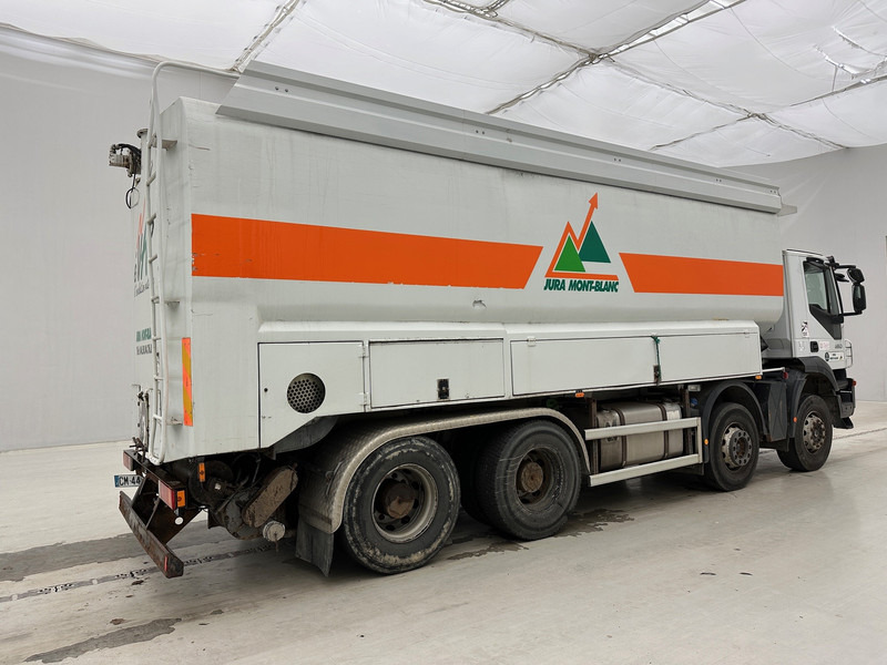 Iveco Eurotrakker 450 - Xe bồn: hình 4 Iveco Eurotrakker 450 - Xe bồn: hình 4