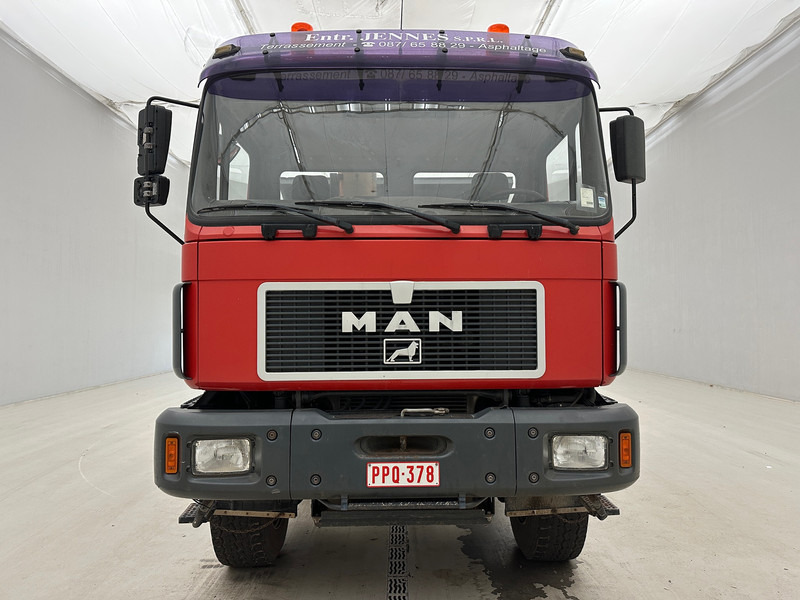 MAN 27.403 - 6x6 - Xe ben: hình 2 MAN 27.403 - 6x6 - Xe ben: hình 2