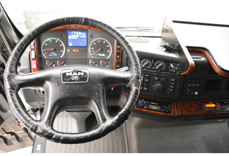 Interior photo 2: Xe tải khung gầm MAN TGA 28.530 - 6x2