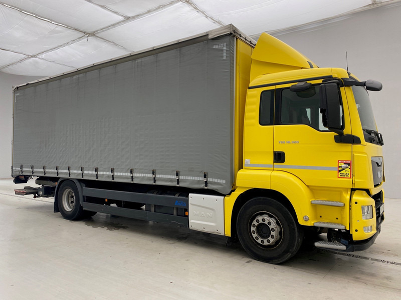 MAN TGS 18.320 - Xe tải thùng mui bạt: hình 3 MAN TGS 18.320 - Xe tải thùng mui bạt: hình 3