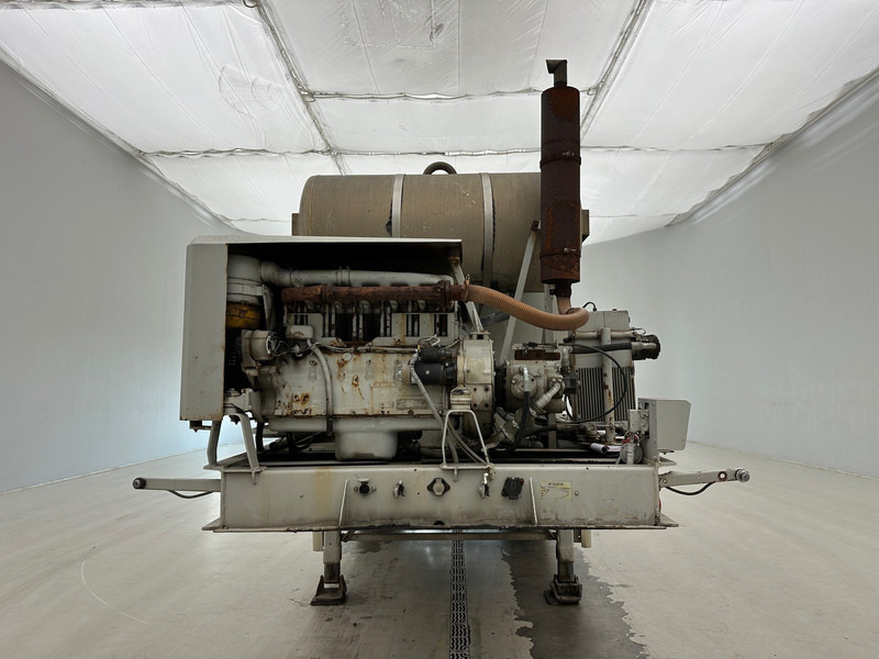 MOL Mixer 10 cub - Sơ mi rơ moóc trộn bê tông: hình 2 MOL Mixer 10 cub - Sơ mi rơ moóc trộn bê tông: hình 2