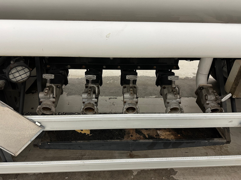 Magyar Alu tank 22000 L - Rơ moóc bồn: hình 4 Magyar Alu tank 22000 L - Rơ moóc bồn: hình 4