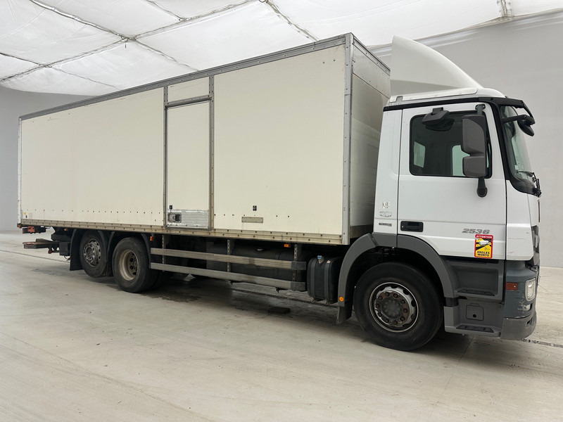 Mercedes-Benz Actros 2536 - 6x2 - Xe tải hộp: hình 3 Mercedes-Benz Actros 2536 - 6x2 - Xe tải hộp: hình 3