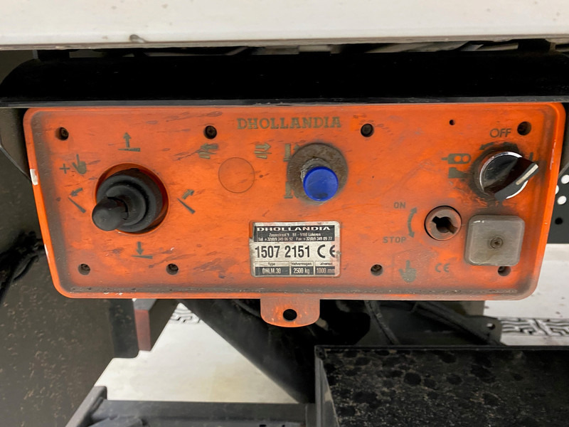 Mercedes-Benz Antos 1832* - Xe tải hộp: hình 5 Mercedes-Benz Antos 1832* - Xe tải hộp: hình 5