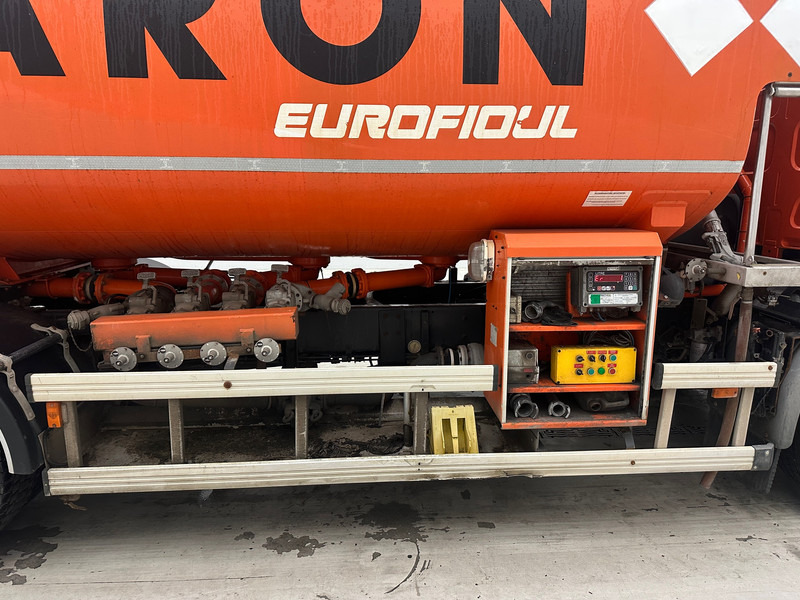 Renault Midlum 300 DXi - Xe bồn: hình 4 Renault Midlum 300 DXi - Xe bồn: hình 4