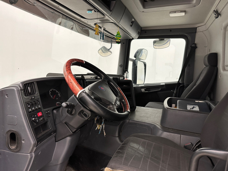 Xe tải thùng mui bạt Scania P230: hình 9