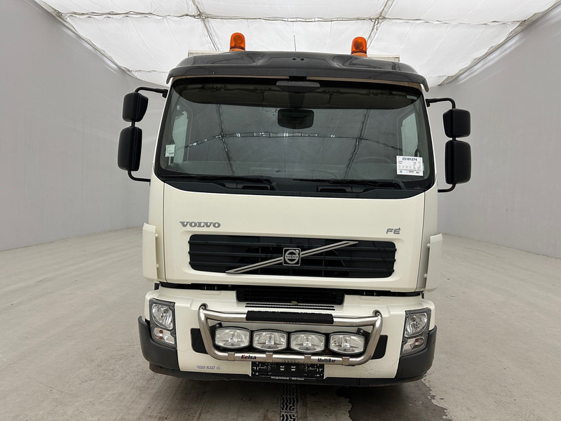 Volvo FE 340 - Xe tải thùng mui bạt: hình 2 Volvo FE 340 - Xe tải thùng mui bạt: hình 2