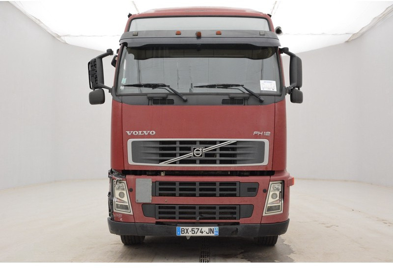 Volvo FH12.460 Globetrotter - Xe tải thùng lửng/ Phẳng: hình 2 Volvo FH12.460 Globetrotter - Xe tải thùng lửng/ Phẳng: hình 2