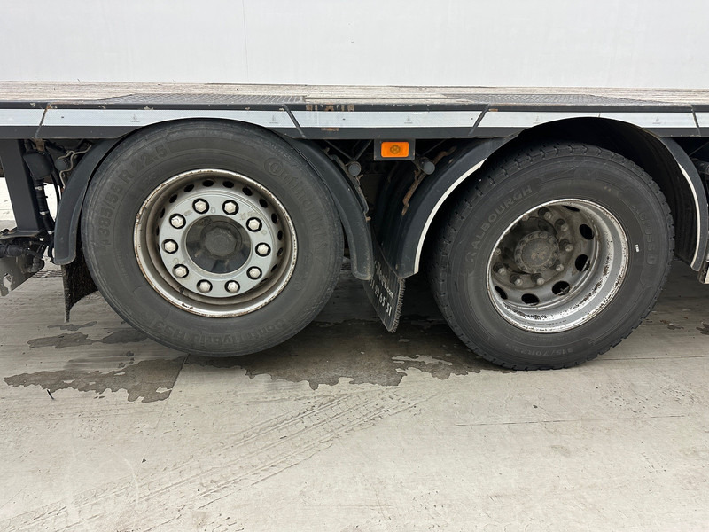 Volvo FH500 Globetrotter 6x2 - Xe tải thùng lửng/ Phẳng: hình 4 Volvo FH500 Globetrotter 6x2 - Xe tải thùng lửng/ Phẳng: hình 4
