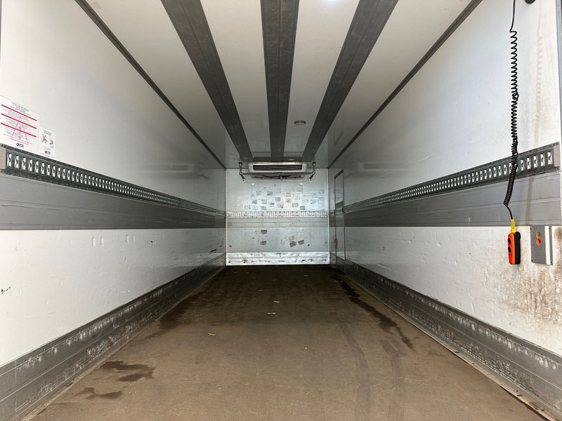 Volvo FL 210 - Xe tải đông lạnh: hình 5 Volvo FL 210 - Xe tải đông lạnh: hình 5