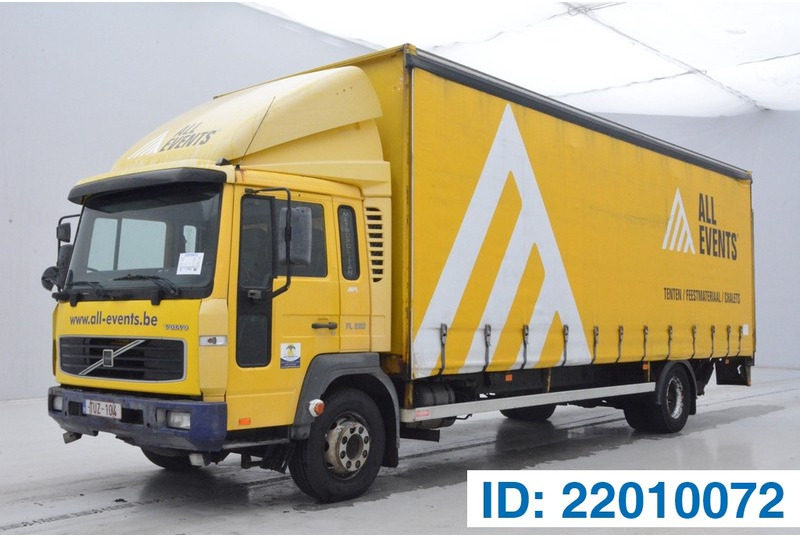 Volvo FL 220* - Xe tải thùng mui bạt: hình 1 Volvo FL 220* - Xe tải thùng mui bạt: hình 1