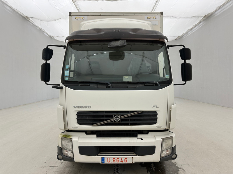 Volvo FL 240 - Xe tải hộp: hình 2 Volvo FL 240 - Xe tải hộp: hình 2