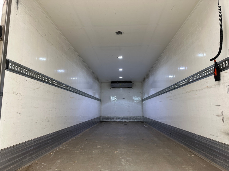 Volvo FL 250 - Xe tải đông lạnh: hình 5 Volvo FL 250 - Xe tải đông lạnh: hình 5