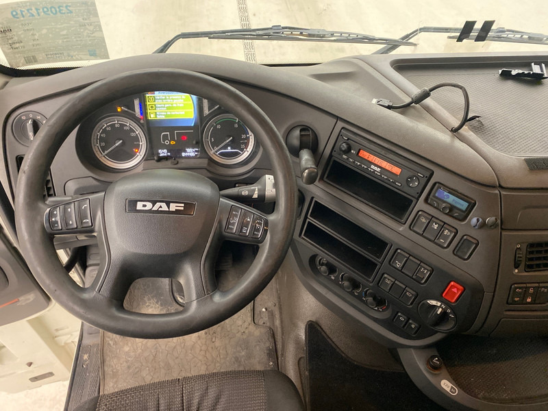 Xe đầu kéo DAF XF 460 Super Space Cab: hình 11