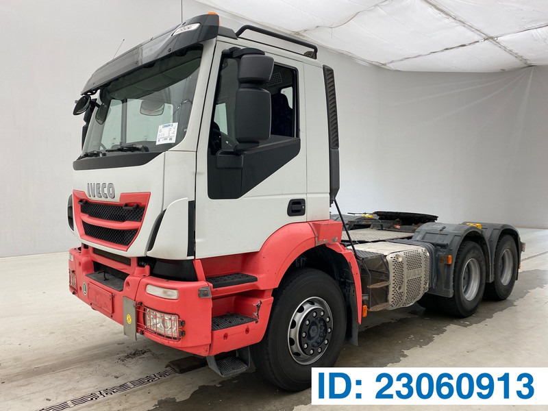 Iveco Trakker 450 - Xe đầu kéo: hình 1 Iveco Trakker 450 - Xe đầu kéo: hình 1