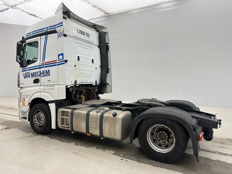 Xe đầu kéo Mercedes-Benz Actros 1842: hình 7 Xe đầu kéo Mercedes-Benz Actros 1842: hình 7