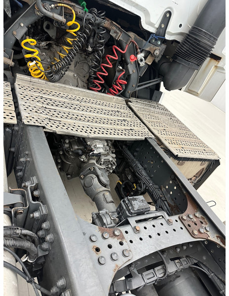 Xe đầu kéo Mercedes-Benz Actros 1842: hình 11 Xe đầu kéo Mercedes-Benz Actros 1842: hình 11