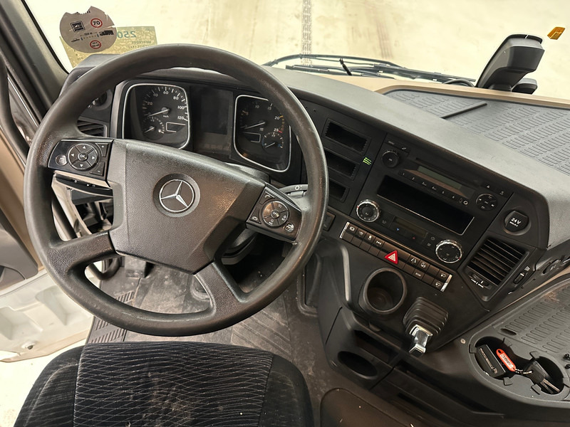 Xe đầu kéo Mercedes-Benz Actros 1842: hình 11