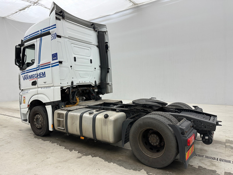 Xe đầu kéo Mercedes-Benz Actros 1842: hình 7