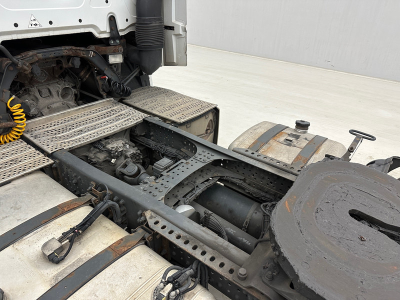 Xe đầu kéo Mercedes-Benz Actros 1842: hình 8