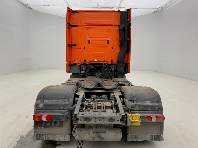 Mercedes-Benz Actros 1945 - Xe đầu kéo: hình 5 Mercedes-Benz Actros 1945 - Xe đầu kéo: hình 5