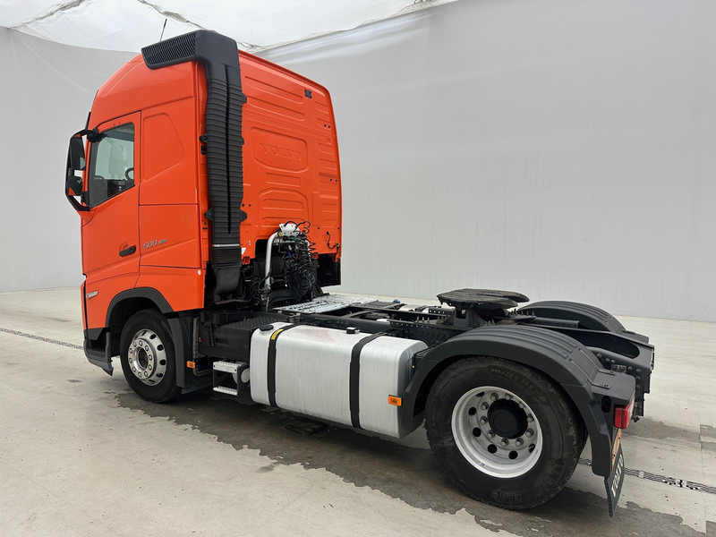 Xe đầu kéo Volvo FH 500 Globetrotter: hình 7 Xe đầu kéo Volvo FH 500 Globetrotter: hình 7