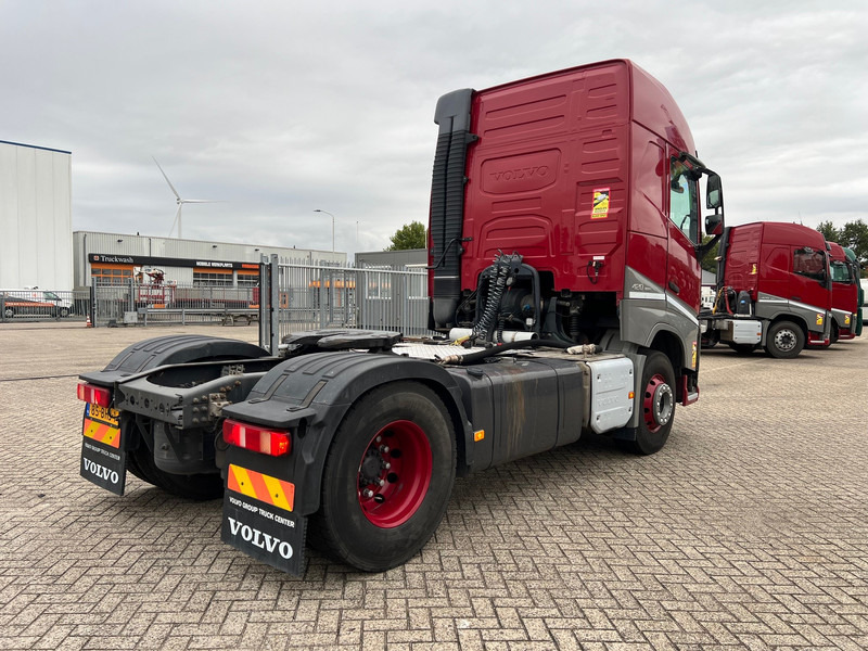 Volvo FH13.420 Globetrotter - ADR - Xe đầu kéo: hình 4 Volvo FH13.420 Globetrotter - ADR - Xe đầu kéo: hình 4
