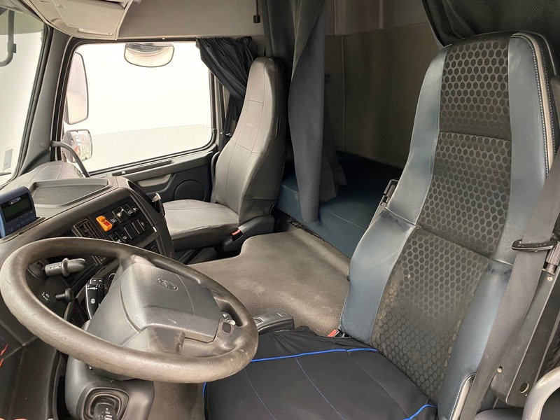 Xe đầu kéo Volvo FMX 460 - 6x4 - ADR: hình 9