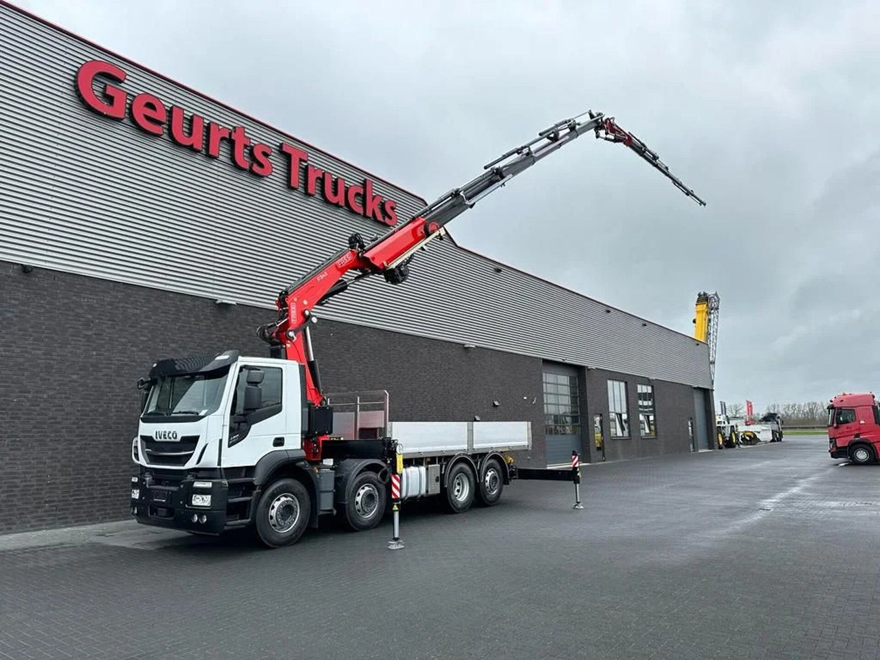Iveco Stralis 480 X-WAY 8X2 + FASSI 545RA.2.26 + JIB L - Xe cẩu tự hành: hình 2 Iveco Stralis 480 X-WAY 8X2 + FASSI 545RA.2.26 + JIB L - Xe cẩu tự hành: hình 2