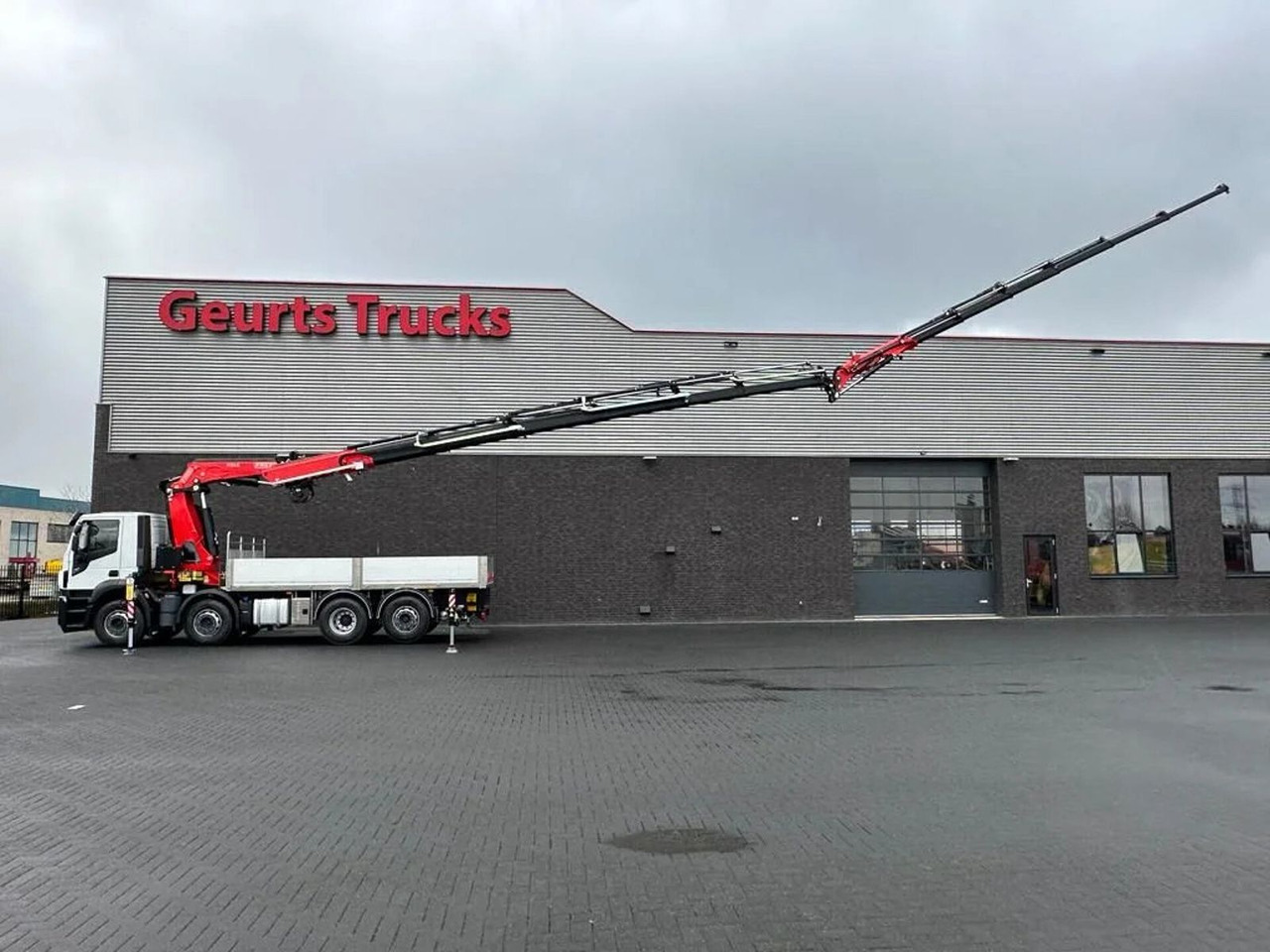 Iveco Stralis 480 X-WAY 8X2 + FASSI 545RA.2.26 + JIB L - Xe cẩu tự hành: hình 3 Iveco Stralis 480 X-WAY 8X2 + FASSI 545RA.2.26 + JIB L - Xe cẩu tự hành: hình 3