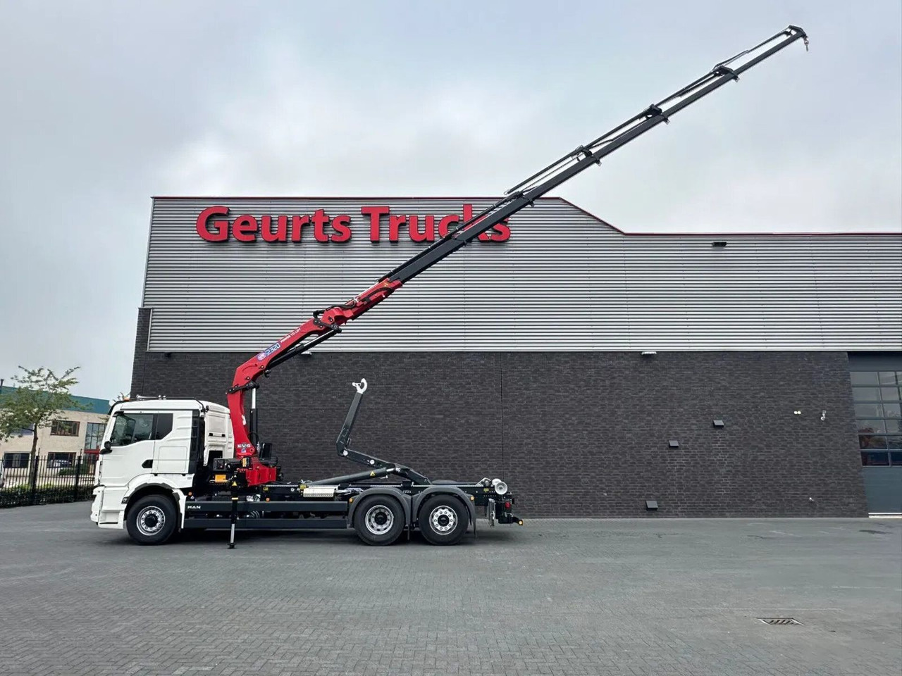 MAN TGS 26.520 6X4H-4 BL NEW MODEL + MEILLER HAAKARM - Xe tải nâng móc, Xe cẩu tự hành: hình 2 MAN TGS 26.520 6X4H-4 BL NEW MODEL + MEILLER HAAKARM - Xe tải nâng móc, Xe cẩu tự hành: hình 2