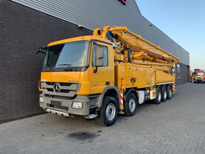 Mercedes-Benz Actros 5041 10X4 + SERMAC 6 RZ 56 METER CONCRETE PUMP - Xe bơm bê tông: hình 2 Mercedes-Benz Actros 5041 10X4 + SERMAC 6 RZ 56 METER CONCRETE PUMP - Xe bơm bê tông: hình 2