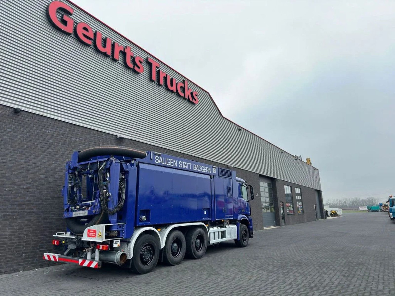 Mercedes-Benz Arocs 3251 8X4 RSP ESE 6 RD 8000 SAUGBAGGER/SUCT - Xe tải chân không: hình 5 Mercedes-Benz Arocs 3251 8X4 RSP ESE 6 RD 8000 SAUGBAGGER/SUCT - Xe tải chân không: hình 5