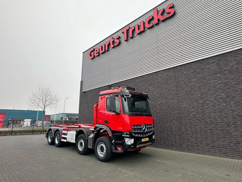 Mercedes-Benz Arocs 8X4 VDL S-30-6600 HAAKARMSYSTEEM/ABROLLKIPPER/HOOKLIFT - Xe tải hệ thống cáp: hình 5 Mercedes-Benz Arocs 8X4 VDL S-30-6600 HAAKARMSYSTEEM/ABROLLKIPPER/HOOKLIFT - Xe tải hệ thống cáp: hình 5