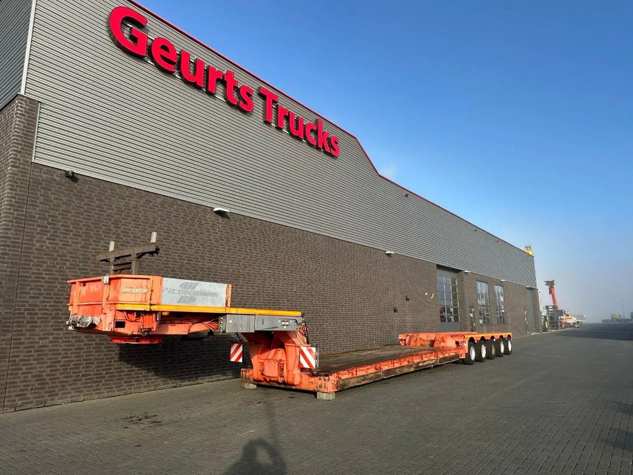 Nooteboom EURO-100-05 DIEPLADER / TIEFLADER / LOW LOADER M - Sơ mi rơ moóc thùng thấp: hình 2 Nooteboom EURO-100-05 DIEPLADER / TIEFLADER / LOW LOADER M - Sơ mi rơ moóc thùng thấp: hình 2