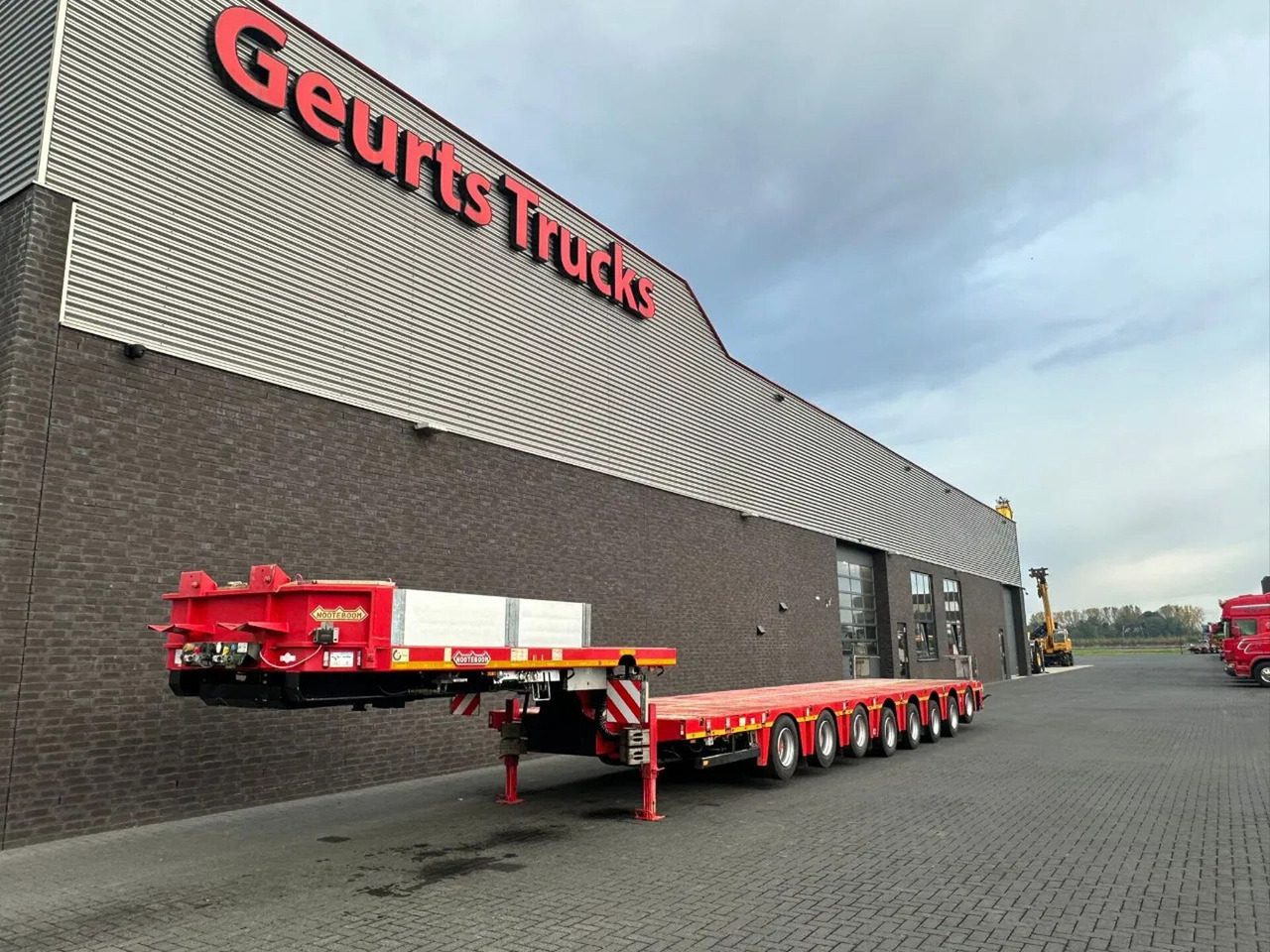 Nooteboom MCO-121-08V 8 AXEL SEMIE LOWLOADER 1X EXTENDABLE - Sơ mi rơ moóc thùng thấp: hình 2 Nooteboom MCO-121-08V 8 AXEL SEMIE LOWLOADER 1X EXTENDABLE - Sơ mi rơ moóc thùng thấp: hình 2