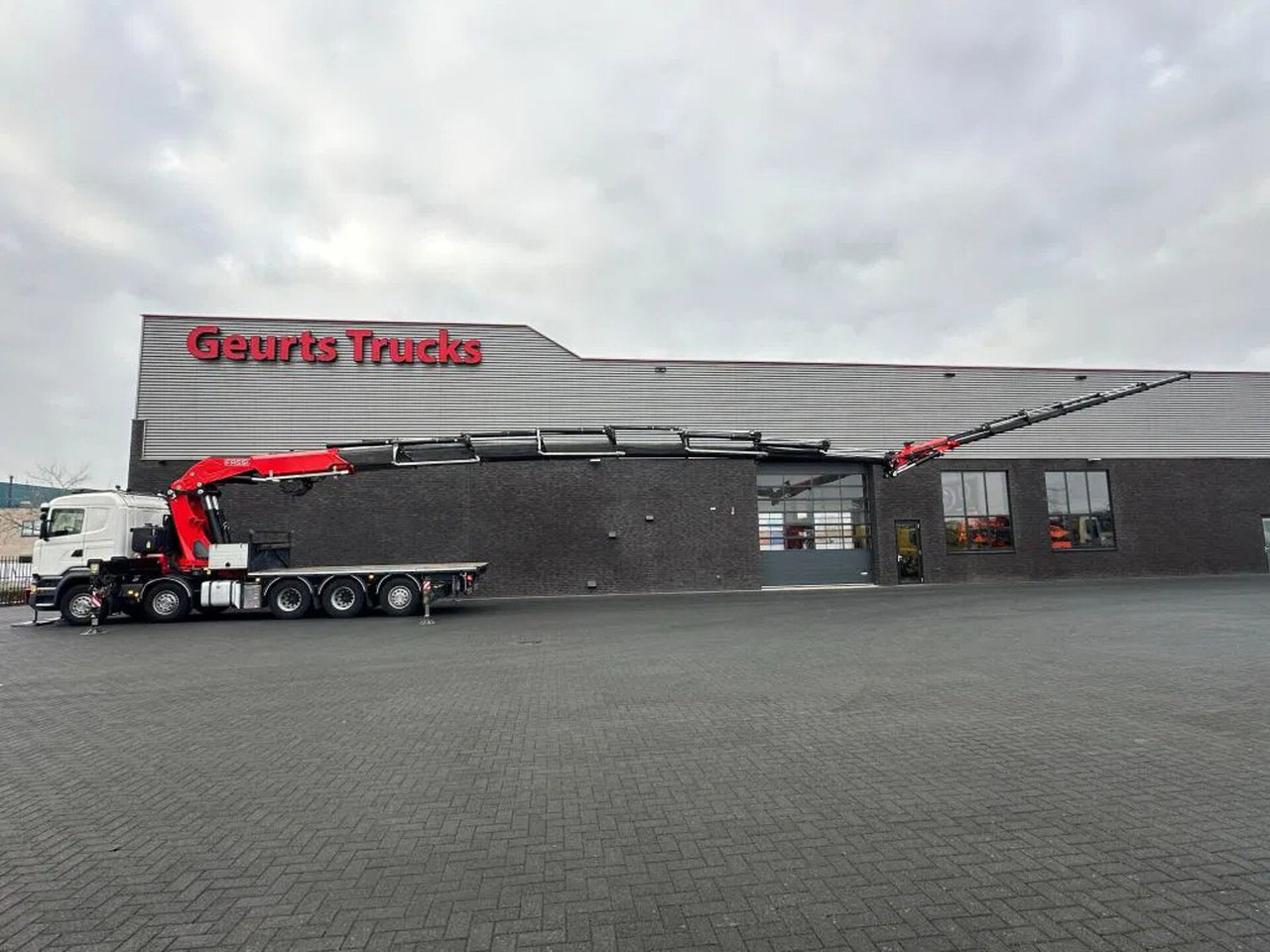 Scania R520 V8 10X4 TRIDEM + F1650RA.2.28 + JIB L816 KR - Xe cẩu tự hành: hình 3 Scania R520 V8 10X4 TRIDEM + F1650RA.2.28 + JIB L816 KR - Xe cẩu tự hành: hình 3