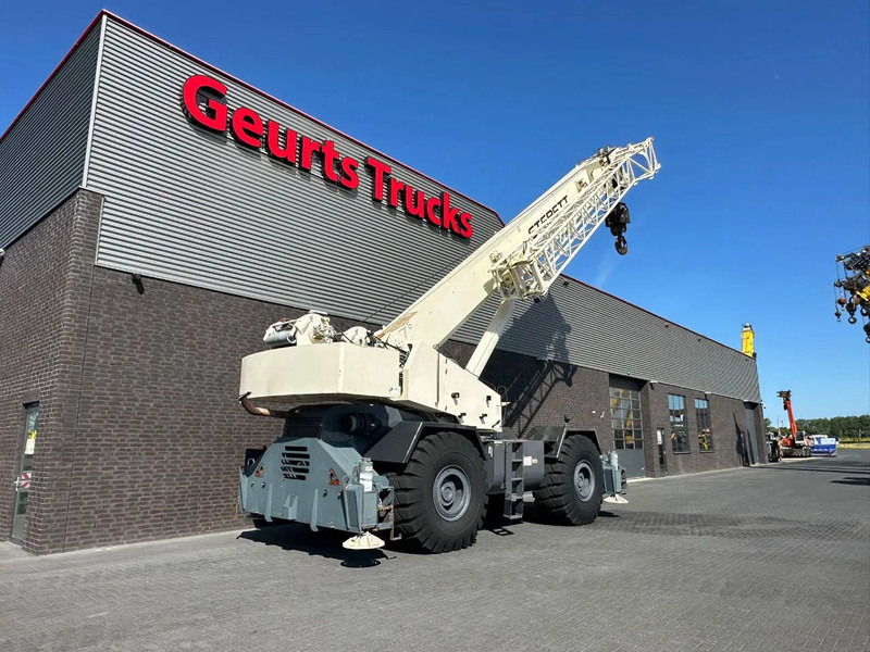 Terex RT130 ROUGH TERRAIN CRANE + JIB - Cẩu địa hình: hình 5 Terex RT130 ROUGH TERRAIN CRANE + JIB - Cẩu địa hình: hình 5