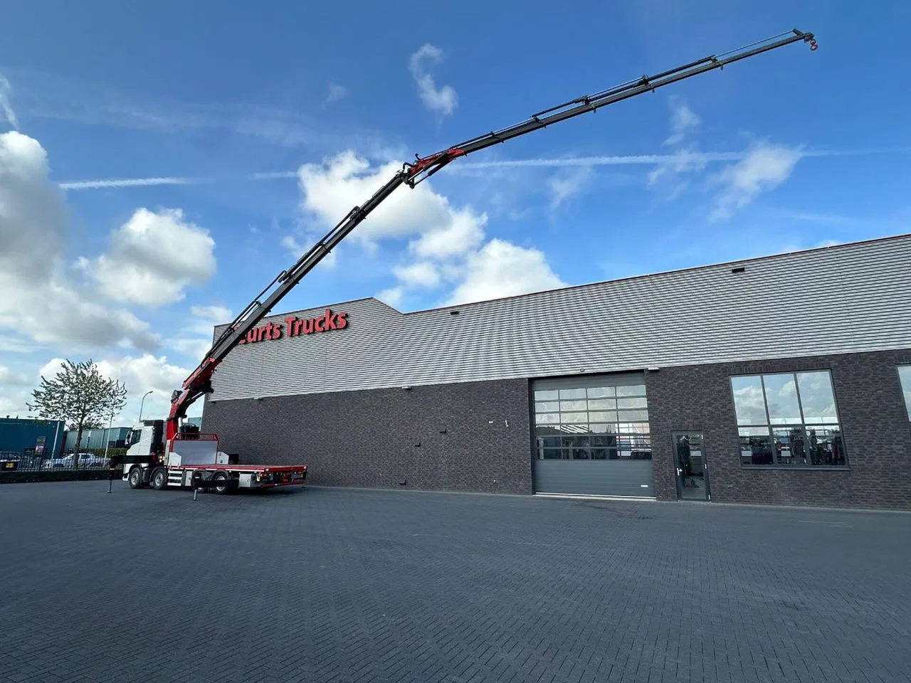 Volvo FH 540 8X2 MET HMF 9520K-K6 + JIB FJ2000-K6 KRAA - Xe cẩu tự hành: hình 3 Volvo FH 540 8X2 MET HMF 9520K-K6 + JIB FJ2000-K6 KRAA - Xe cẩu tự hành: hình 3