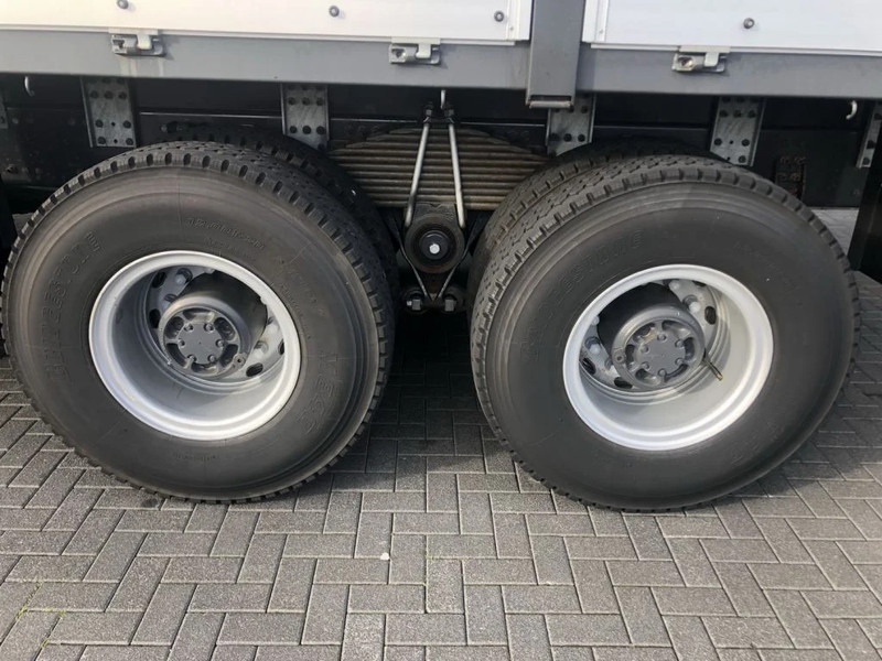 Volvo FM 370 6X4 CARGO TRUCK RHD UNUSED - Xe tải thùng lửng/ Phẳng: hình 4 Volvo FM 370 6X4 CARGO TRUCK RHD UNUSED - Xe tải thùng lửng/ Phẳng: hình 4