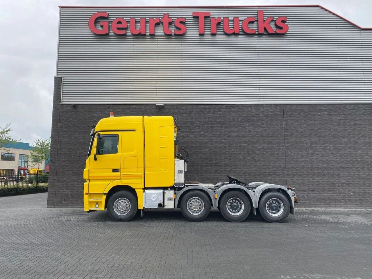 Mercedes-Benz Actros 4165 V8 8X4 SLT TITAN HEAVY DUTY TRACTOR - Xe đầu kéo: hình 1 Mercedes-Benz Actros 4165 V8 8X4 SLT TITAN HEAVY DUTY TRACTOR - Xe đầu kéo: hình 1